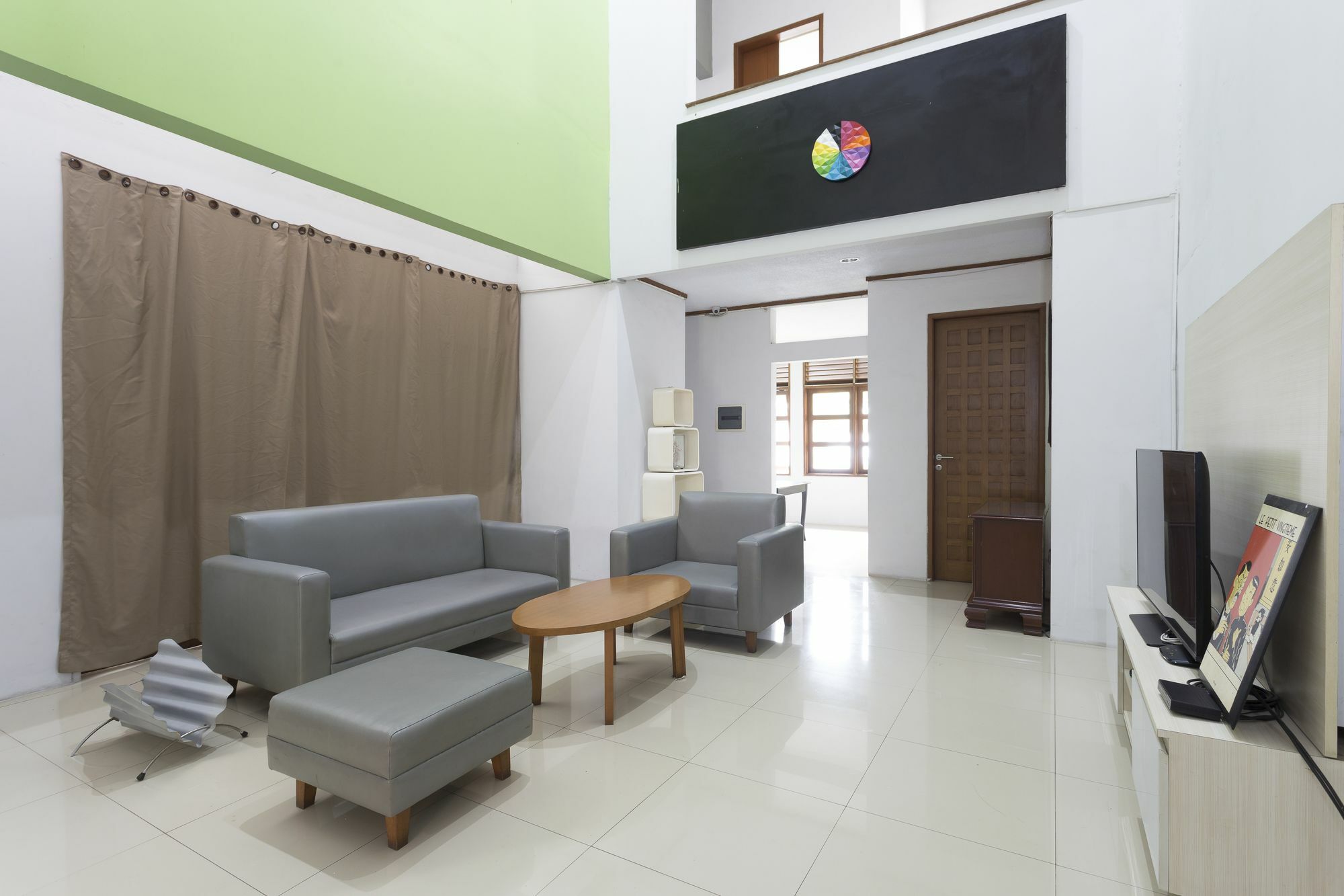 Reddoorz Plus Near Cilandak Town Square 2 Джакарта Экстерьер фото